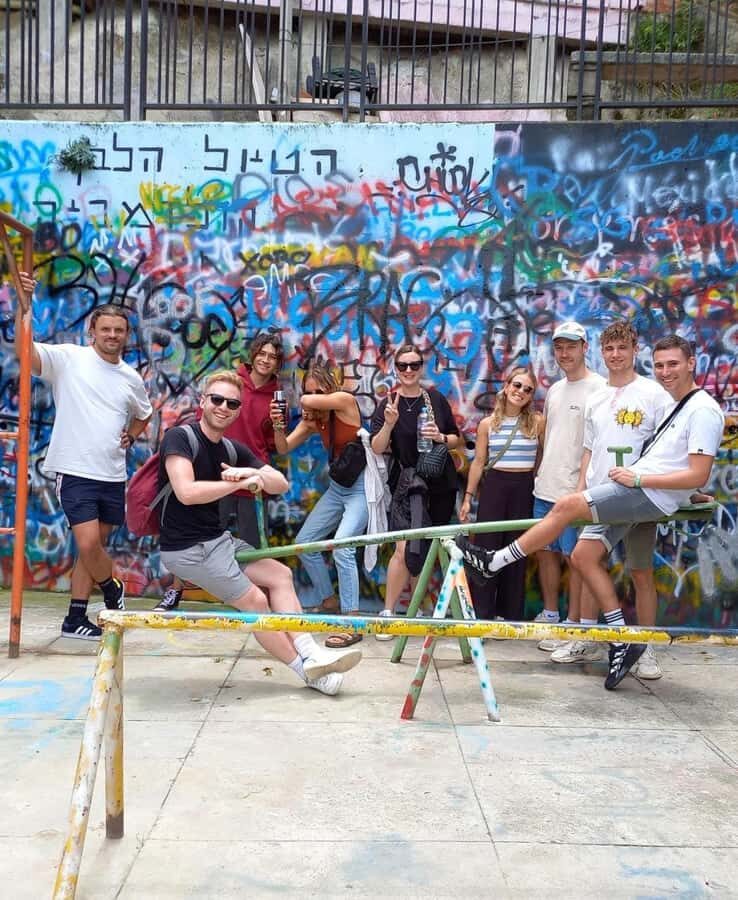 Medellín: Comuna 13 (Graffitour) Discover the Transformation - Meeting at Parce Tours and Getting Set With a Safety Briefing