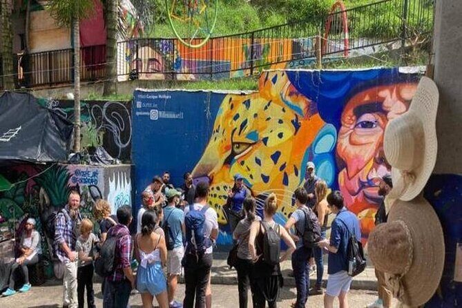 Medellín Comuna 13 Tour Graffiti Culture and Cable Car Ride - What’s Included (and What You’ll Need to Pay Separately)