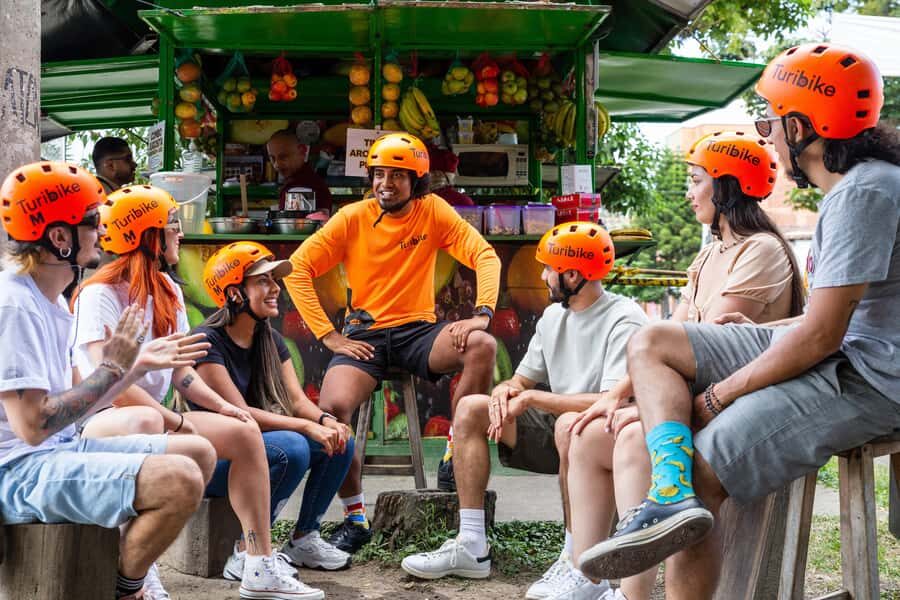 Medellín: E-bike and Foodie Tour - The ride into Laureles and Conquistadores: neighborhoods with a point