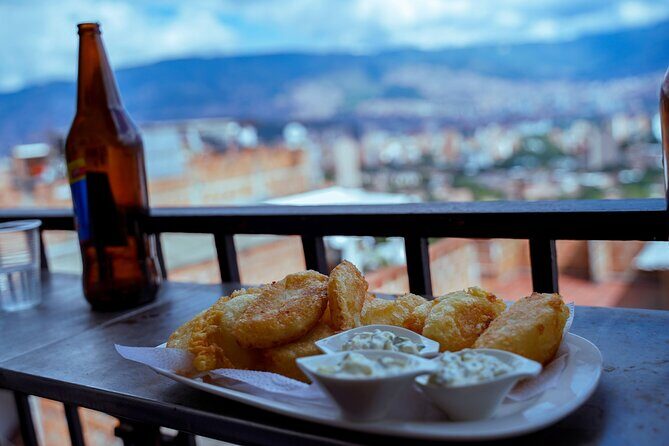 Medellin: Empanada Cooking Class by Local Chef in Comuna 13 - Market Stop Details: Yuca and a Cartagena-Style Twist