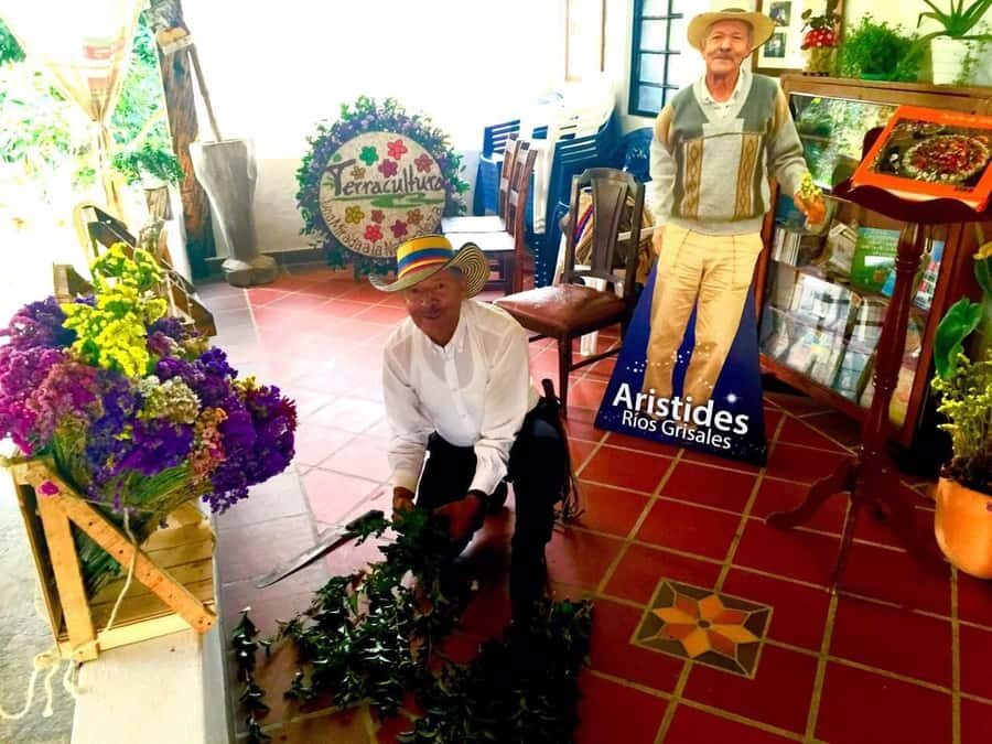 Medellín: Flower Farm & Silletero History Tour - What to bring so the flowers are actually fun