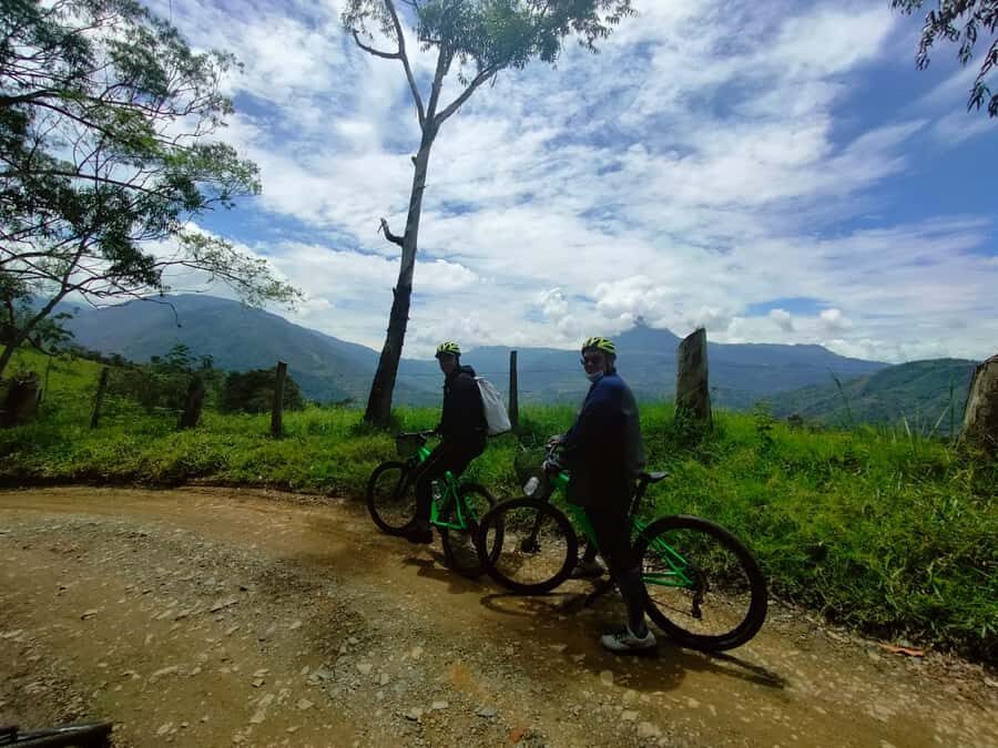 Medellín: Full-Day Mountain Bike Tour with Lunch - A Final Reality Check: What to Bring and How to Prep