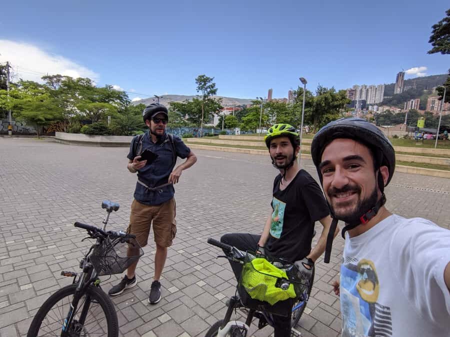 Medellín: Guided City Bike Tour - Key reasons this bike tour is worth your time