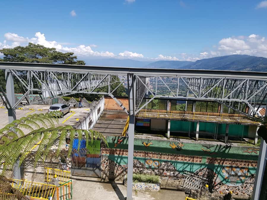 Medellín: Pablo Escobar Jail Private Tour - What to expect from a 4-hour private run