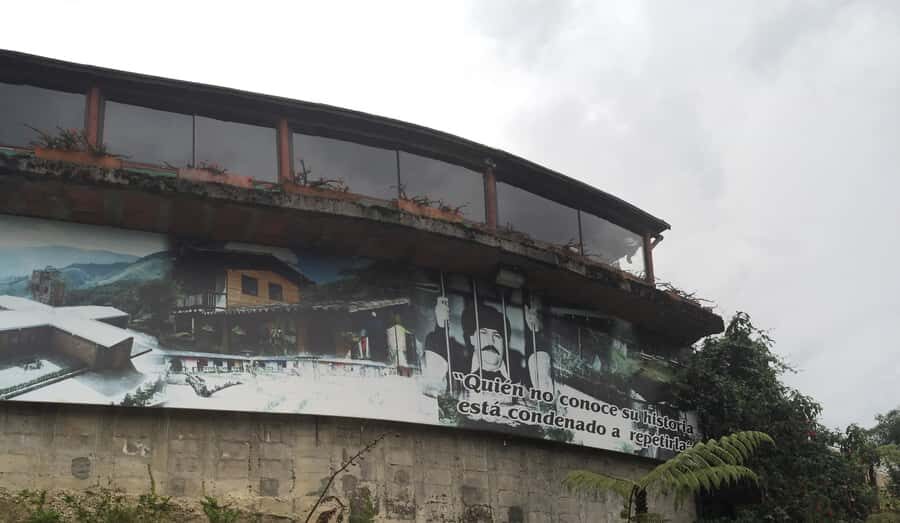 Medellín: Pablo Escobar Jail Private Tour - Price, pickup, and time: is $135 worth it?
