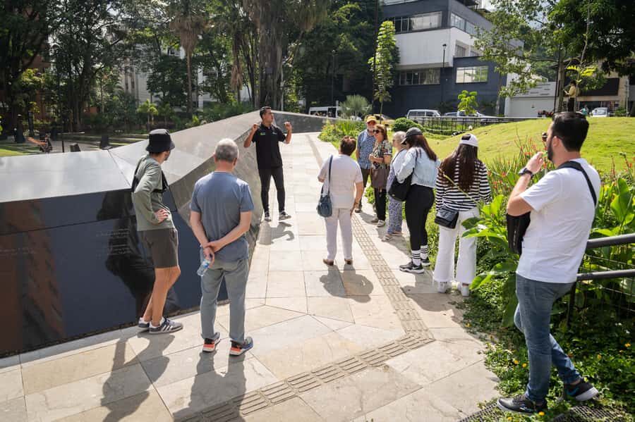 Medellín: Pablo Escobar Tour incl. museum & transportation - Medellín streets and the places tied to his influence