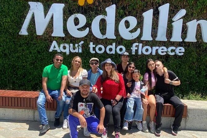 Medellin: private city tour with train and metro cable - Plaza Botero: free art in the middle of Medellín