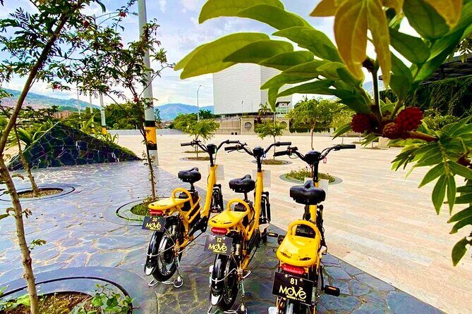 Medellin Private E-Bike Tour with Gourmet Lunch included. - La Alpujarra and Parque de las Luces: city planning meets the night vibe