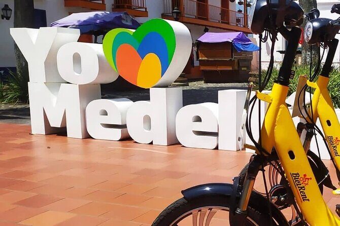 Medellin Private E-Bike Tour with Gourmet Lunch included. - Parque de los Pies Descalzos and Parques del Río: where the ride turns scenic
