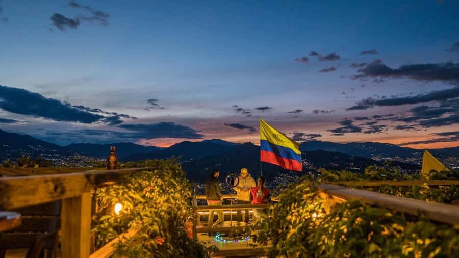 Medellín: Private Food Tour With The Best Viewpoints. - Mirador Las Palmas No.2: quick stop, fast city understanding