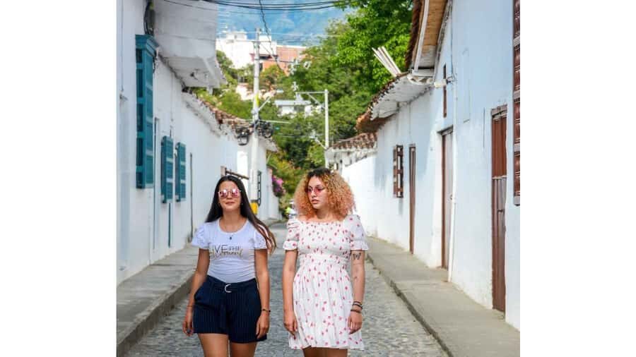 Medellin: Santa Fe de Antioquia Guided Day Trip - Arriving in Santa Fe de Antioquia: Why This City Still Feels Historic