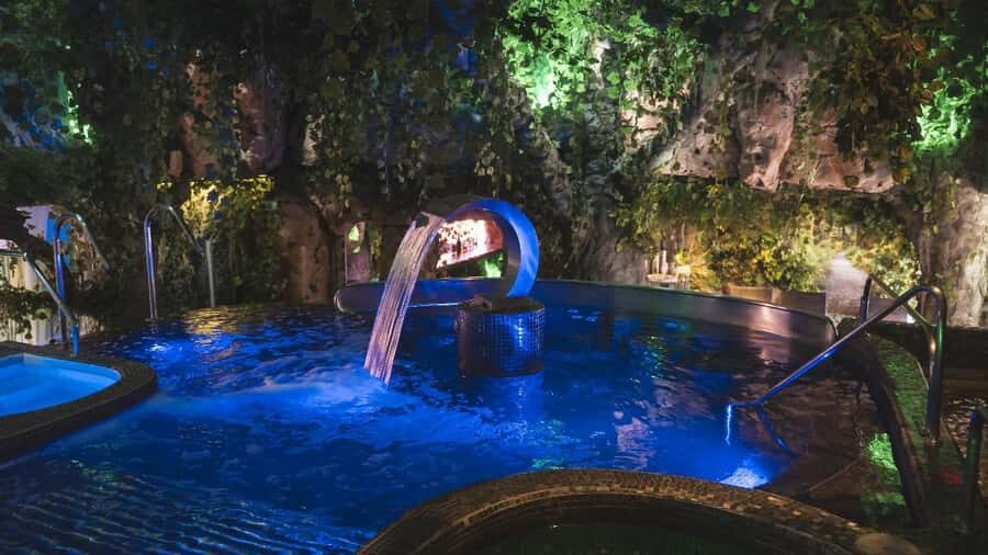 Medellín: Spa Experience with Dinner, Massage and Sauna - Massage and Temazcal: the “mind-body” middle of the day
