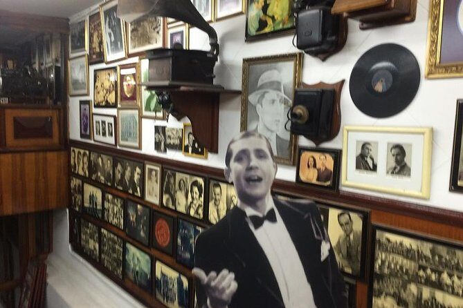 Medellin Tango City Tour - Tango City Tour in Medellín: Carlos Gardel is the thread