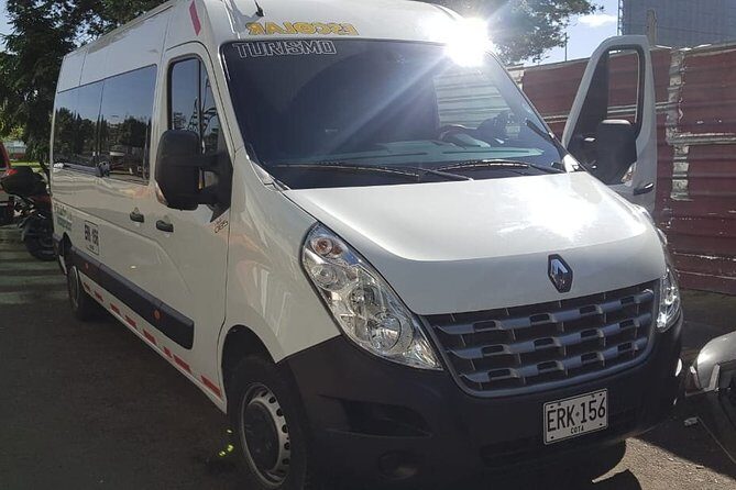 Medellín to or from Guatapé Private Transfer - Should you book Gran Colombia Tours for Guatapé?