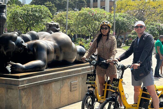 Medellin: VIP Private Historic E-Bike Tour with Lunch - Key highlights you’ll feel right away