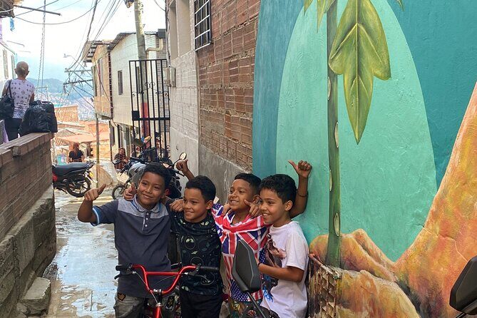 More authentic visit to Medellín + Comuna 3 (alternative) - UVA de la Armonía in Comuna 3 Manrique: art, access, and safer community life