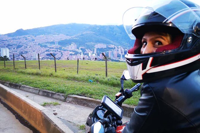 Motorcycle rental in Medellin with unlimited km - How Unlimited KM Changes Your Medellín Day