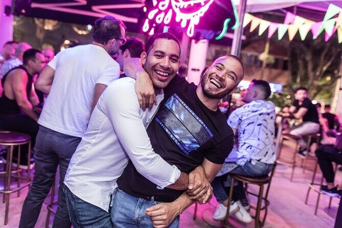 Night Out Gay Bar Crawl in Medellin - Key highlights at a glance