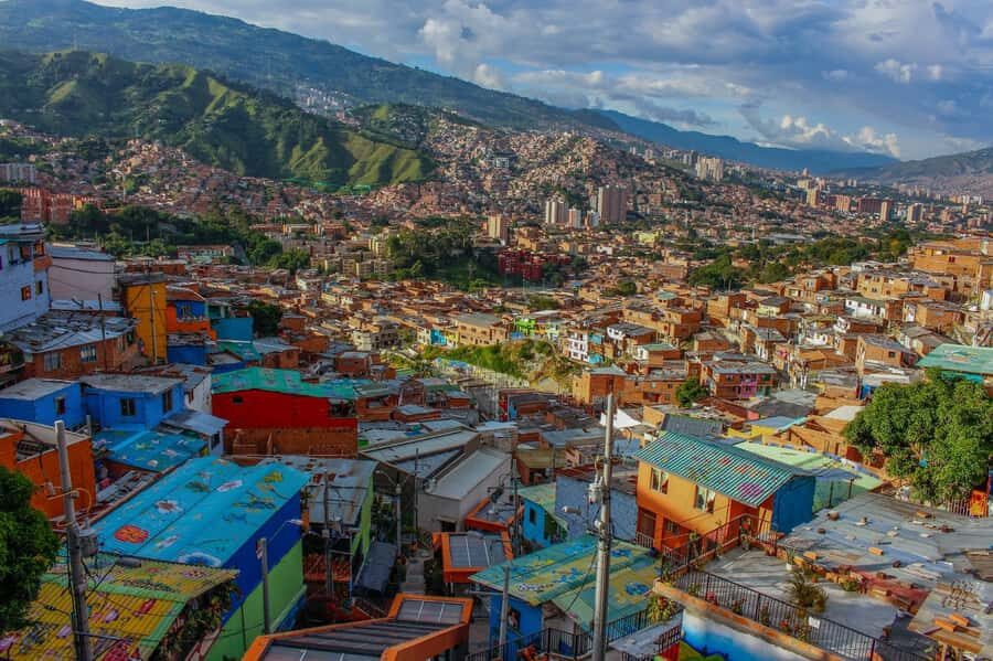 pablo, comuna 13 & cable car express tour - Price and what $76 really buys you in 4 hours