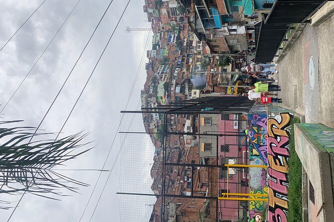 Pablo Escobar +Comuna13 tour - Your guide matters: learning the Medellín story with Diego