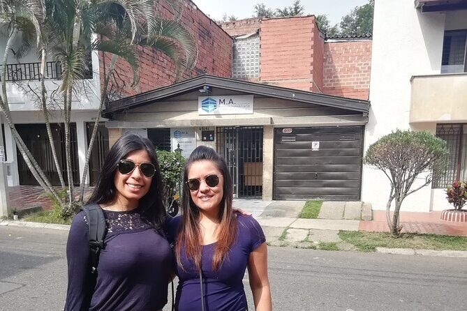 Pablo Escobar Private Half-Day Cultural Tour in Medellin - Who should book this Pablo Escobar private tour?