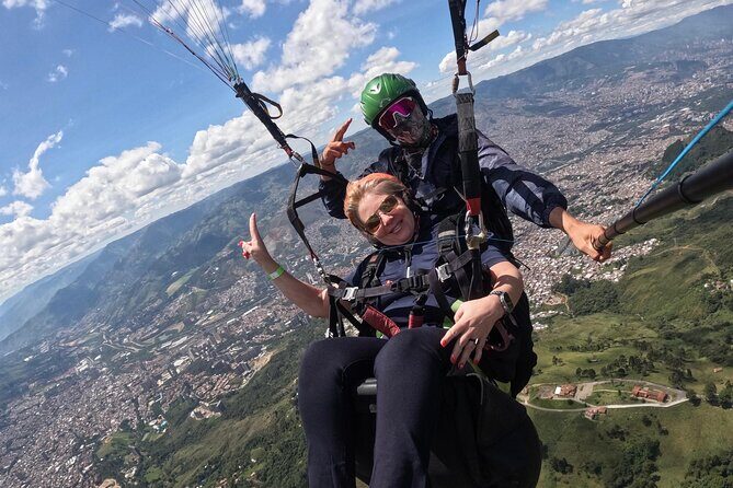 Paragliding in Medellin. - Price and value: what $85 buys, plus the add-ons to check