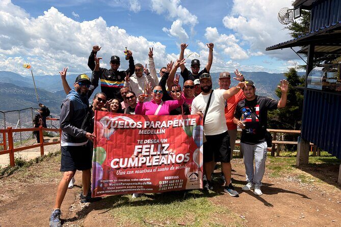 Paragliding in Medellin. - Getting there: Bello meeting point and your best transport choice