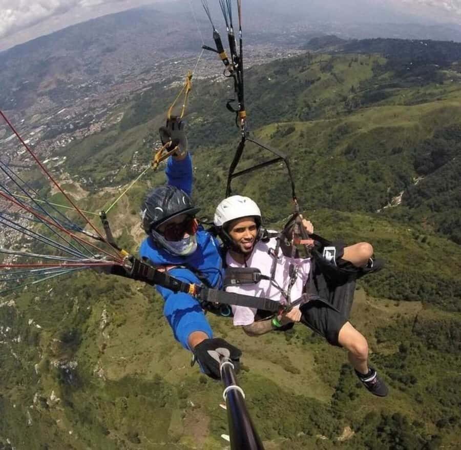 Paragliding Medellin with Transportation and free Videos - The GoPro Photos and Videos That Make the Day Last