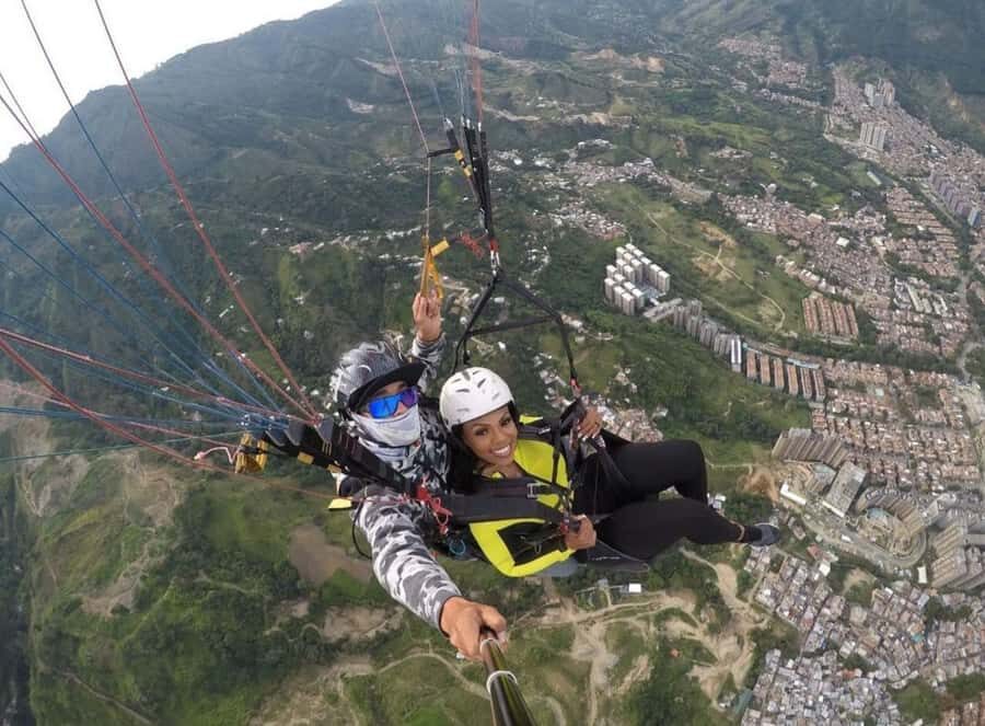Paragliding Medellin with Transportation and free Videos - Getting There From Your Hotel: San Félix Pickup at 10:00