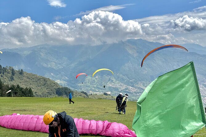 Paragliding Over Medellín + Gopro & Photos + Private transport. - Stop 1: San Félix Paragliding, the classic Medellín flight