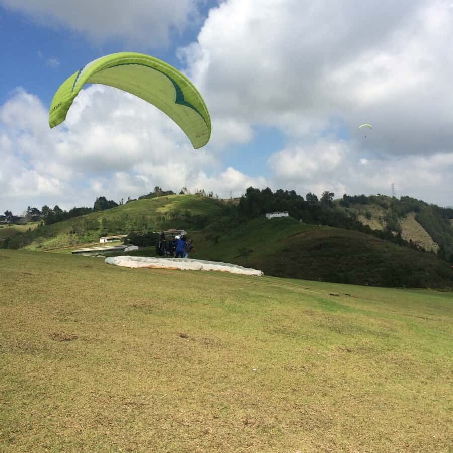 Paragliding the Andes from Medellín - Who should book this paragliding flight near Medellín