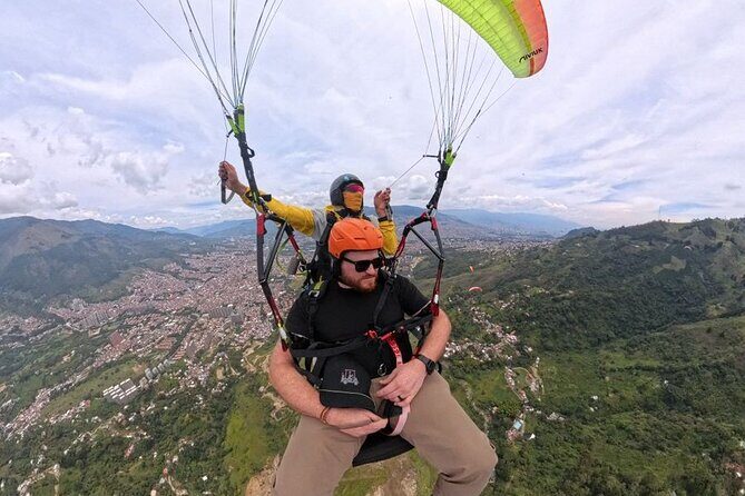 Parapente sobre Medellín desde San Félix - Price and Value: What $69 Includes (And What It Doesn’t)