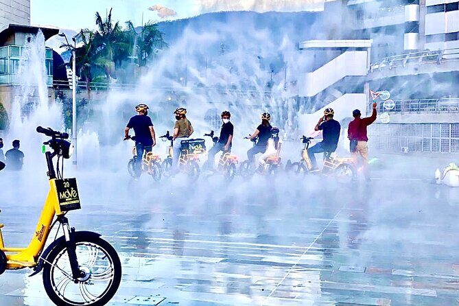 Private and personalized time and tailor-made tour Medellin - Why an in-the-moment e-bike route feels like the smart way to see Medellín