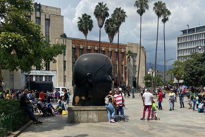Private City and Graffiti Tour. - Metro time at Estación San Javier: a panoramic reality check