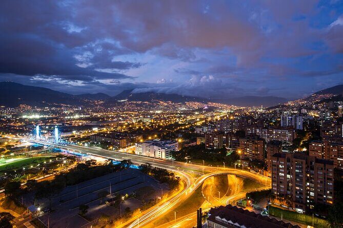 Private Half-Day Food Tour Visiting Best Viewpoints in Medellín! - Starting point and ride: from Parque de El Poblado into the Andes