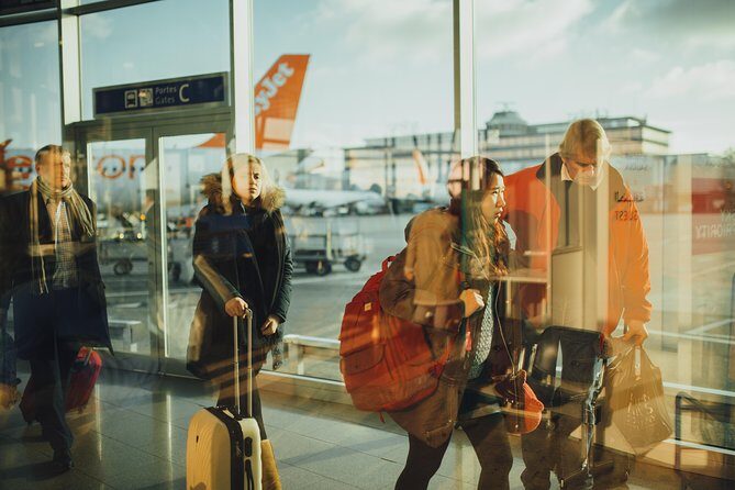 Private Medellín Airport Arrival Transfer: Comfort & Reliability - Meet-your-driver setup: sign, arrivals zone, and luggage help