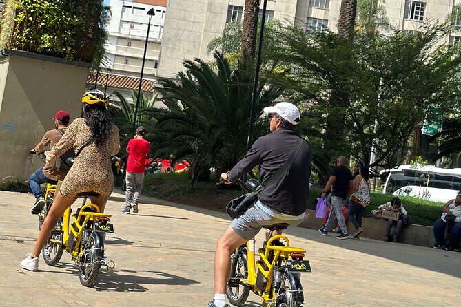 Private One and a Half Hour E-Bike Express Tour - Guides Matter: Burak’s History and Giorgio’s Local Tips