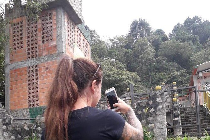 Private Pablo Escobar Tour - Cementerio Jardines Montesacro: family ties and Griselda Blanco