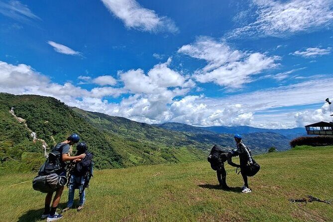 Private Paragliding & Waterfall Experience from Medellin Colombia - Getting there and staying on schedule: the morning timing matters