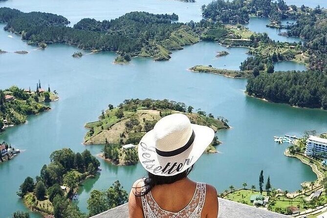 Private SUV Service to Guatapé & El Peñol - Private SUV day trip: what 8–9 hours feels like