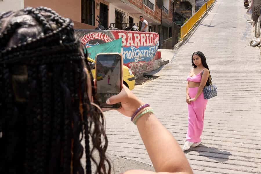 Private Tour Comuna 13 with Cable Car - Price and Inclusions: Is $78 Good Value?