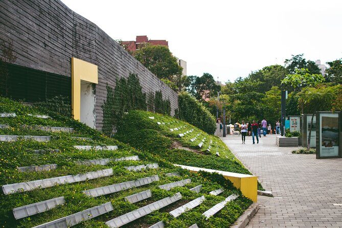 Private tour: The Escobar Years and Medellin's Social Transformation - Who this Medellín tour is best for