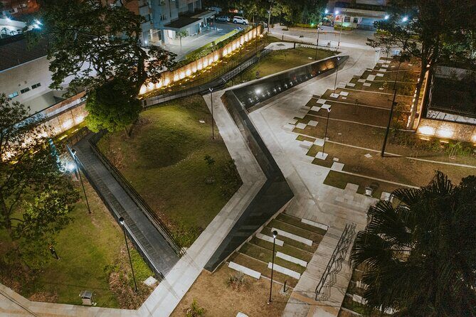 Private tour: The Escobar Years and Medellin's Social Transformation - Museo Casa de la Memoria: where investigation meets hope