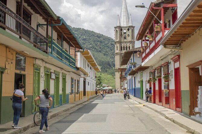 Private Tour to Jardín Town, Waterfalls, Coffee & Culture! - La Argelia Trout Farm Stop: Food, Farming, and a Helpful Lunch Plan