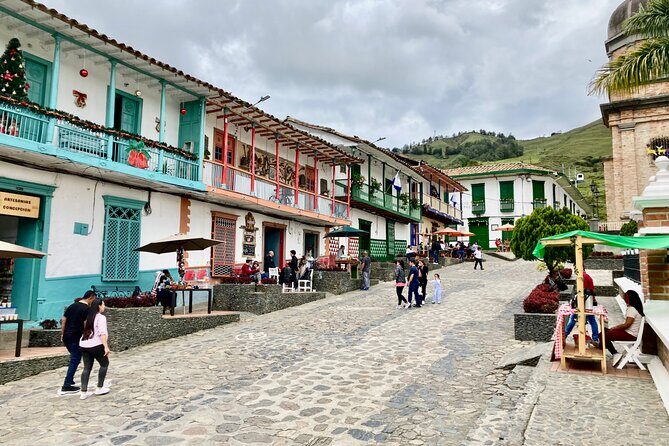 Rally Tour pueblito - Guarne to the Arví Park side: off-road time with real variety
