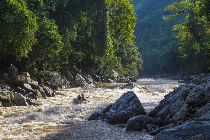 Rio Samana 2 Days Rafting Expedition - Getting to the river: an early start and real logistics