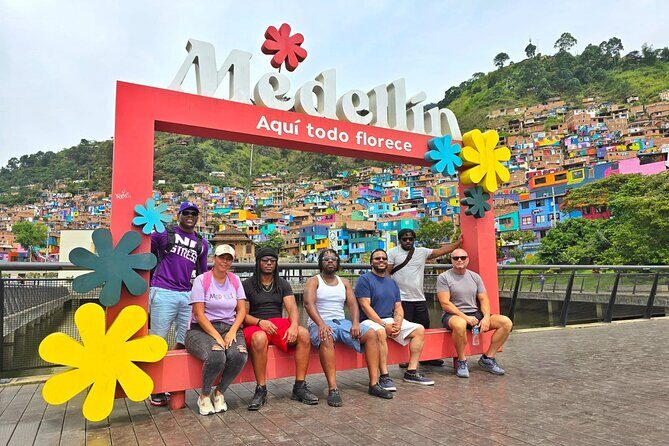 The Comunas 13 & 3 Tour-The Most Immersive Experience in Medellin - Comuna 13’s Street Art: The Past, the Present, and the Clue to What’s Next