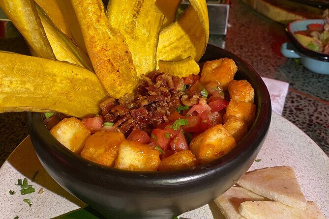 Tour and knowledge of Colombian street-local food - Meet at Alambique in El Poblado: How the 2–3 Hour Walk Works
