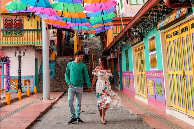 Tour to Guatapé From Medellin by Private Transportation - Language on the ride: what to expect with English support