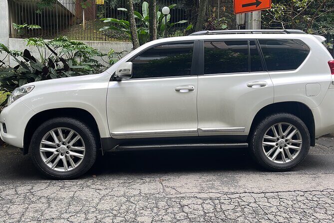 Transfer from or to Medellin's airport - Private Group for Up to 4: Comfort Over Chaos